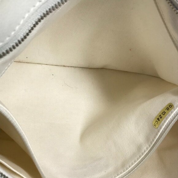 CHANEL White Caviar Leather Logo Shoulder Bag - Picture 15 of 15
